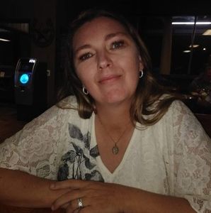 Meet your Posher, Crystal g